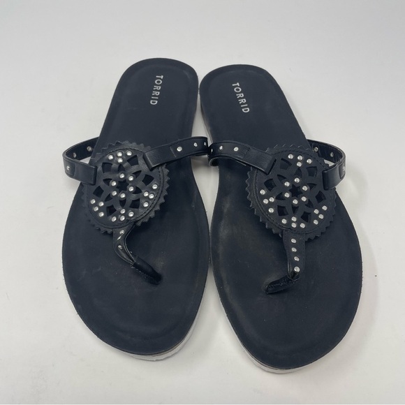 Torrid Black Eva Outsole Medallion Slides NWOT Size 12WW - Picture 1 of 6
